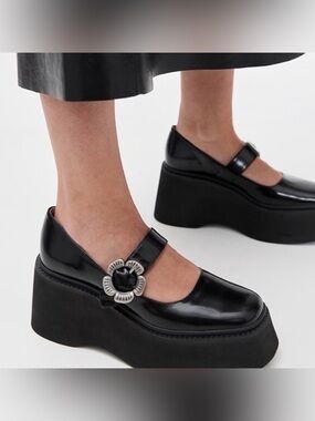 Coach Mary Jane flats size 5
